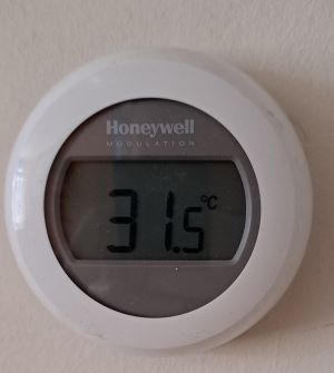33°C
